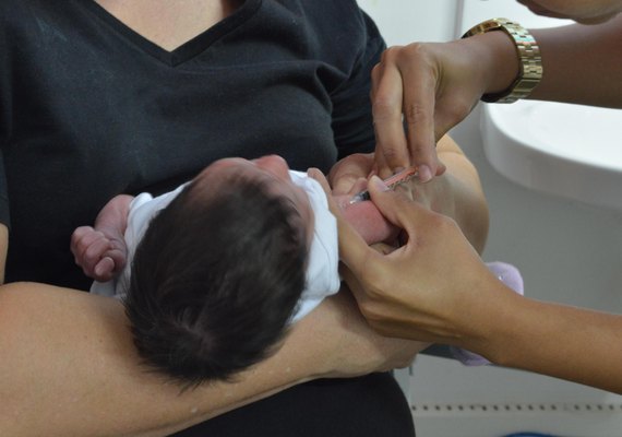 Vacina de reforço contra meningite para bebês passa a ser feita com versão ACWY a partir de julho