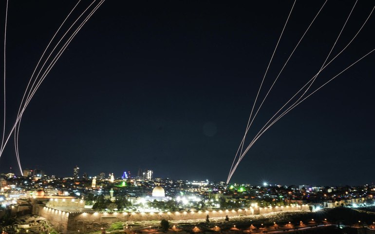 EUA avaliam nova escalada militar e estudam presença terrestre no Irã, diz Reuters