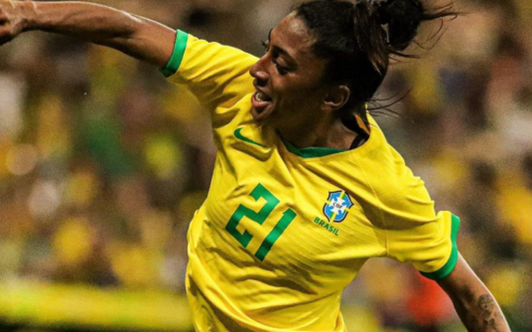 Atacante Kerolin celebra fase artilheira na seleção, mas não se acomoda: 'Quero evoluir mais'