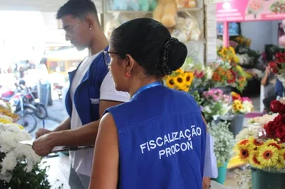 Dia dos Namorados: Procon-AL aponta variações em flores, perfumes, roupas e maquiagens