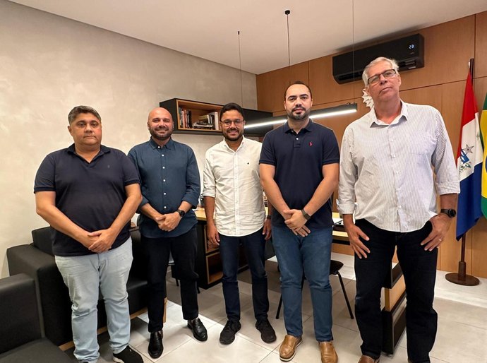 Governo de Alagoas e Prefeitura de Maribondo alinham implantação do projeto Plural no município