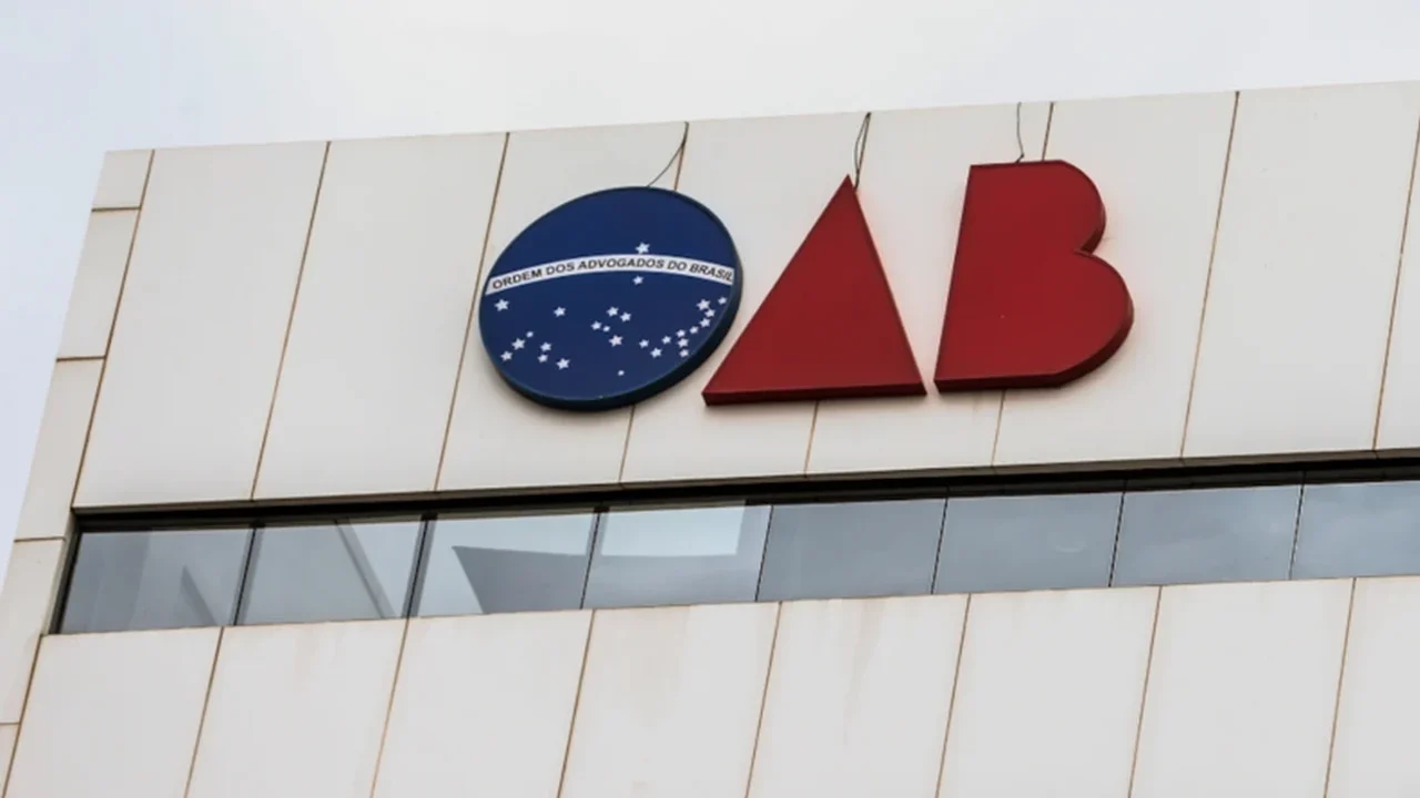 Participantes reclamam de aumento da taxa de inscrição da prova da OAB; valor sobe para R$ 350