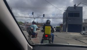 Motorista é multado injustamente após semáforo quebrar em Aracaju