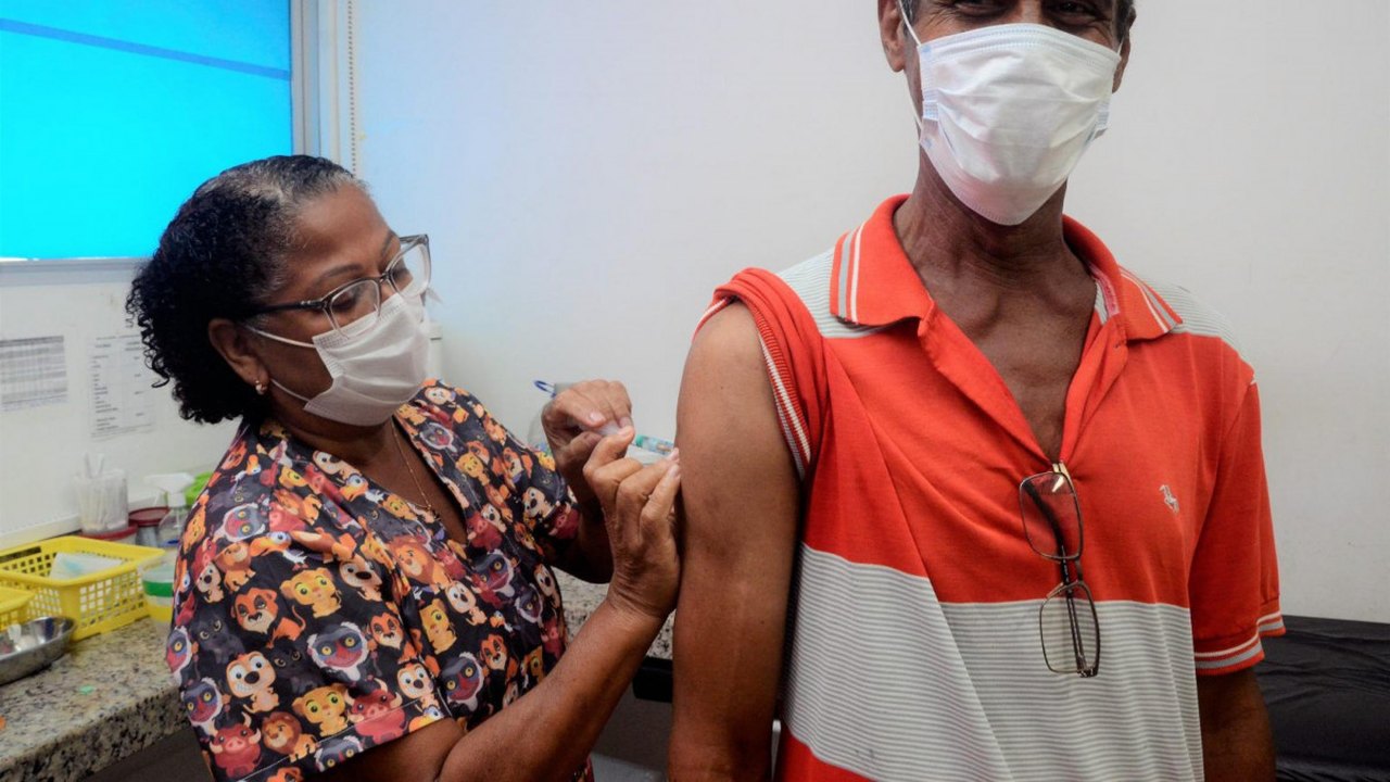 Brasil tem mais de 96 milhões de imunizados com a dose de reforço contra a covid