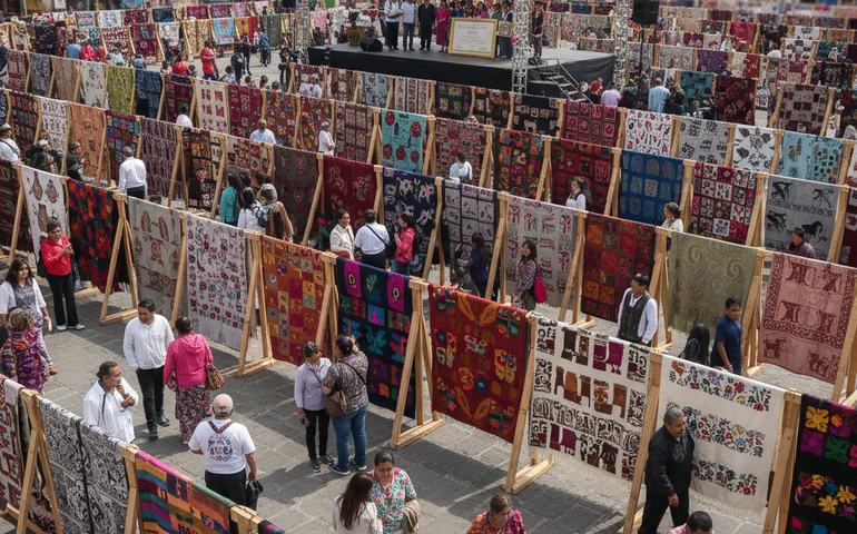 México entra para o Guinness com maior exposição de bordados e têxteis do mundo