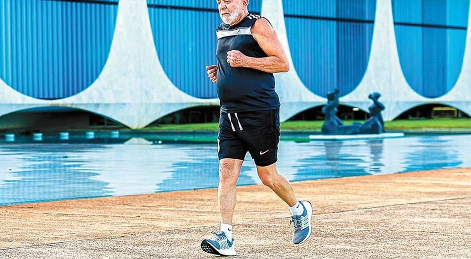Lula passou a postar mais imagens praticando atividade física / Foto: Ricardo Stuckert/Presidência da República