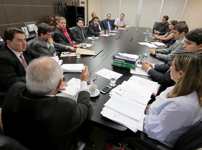 Presidência do TJ ajusta medidas para garantir material de consumo nos fóruns