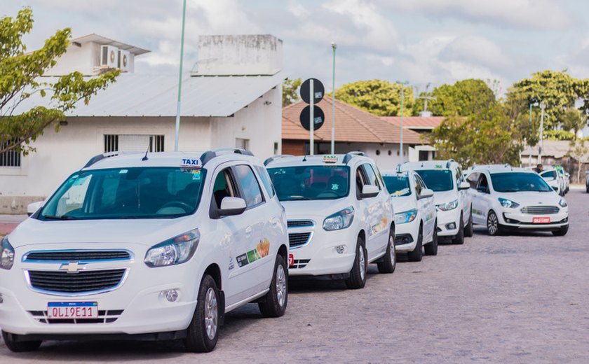 SMTT autoriza cobrança de bandeira dois pelos taxistas