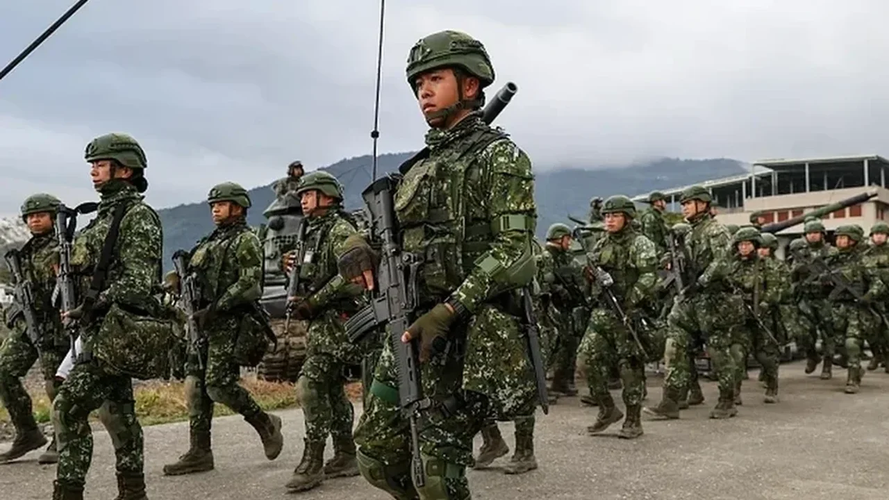 UE alerta que exercícios militares da China estão elevando tensões no Estreito de Taiwan