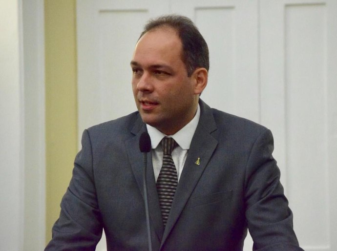 Dudu Ronalsa denuncia possível corte nos recursos da Rede Acolhe Alagoas
