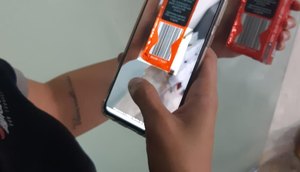 thumbnail_Diversos produtos podem ser consultados pelo nome ou código de barras.jpg / Foto: assessoria de comunicação