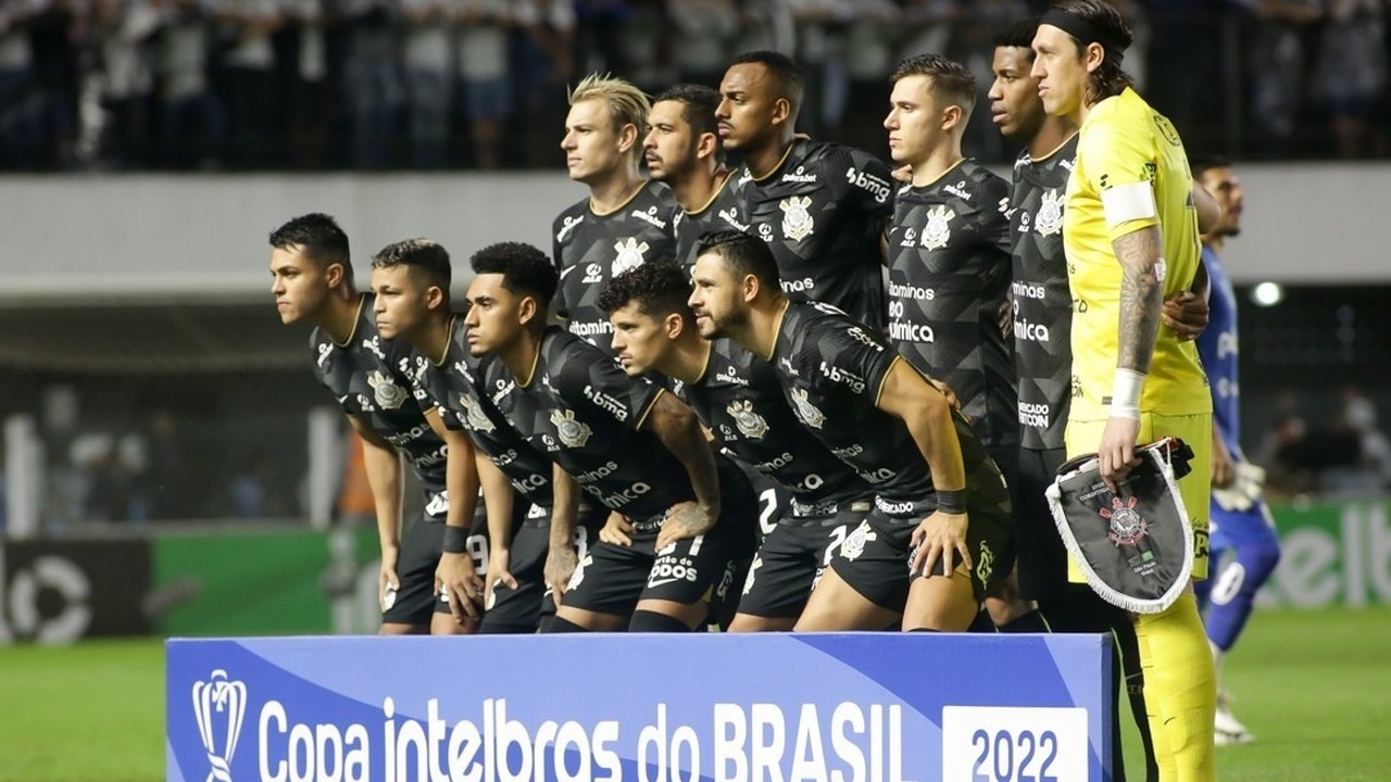 Corinthians perde do Santos, mas avança às quartas de final da Copa do Brasil