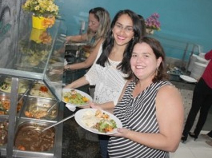 Santa Casa presta homenagem a nutricionistas ao abrir dois restaurantes