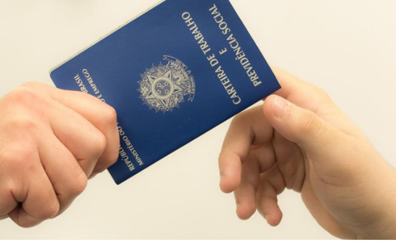 Governo muda regra e dificulta trabalho em feriados no comércio; entenda a decisão