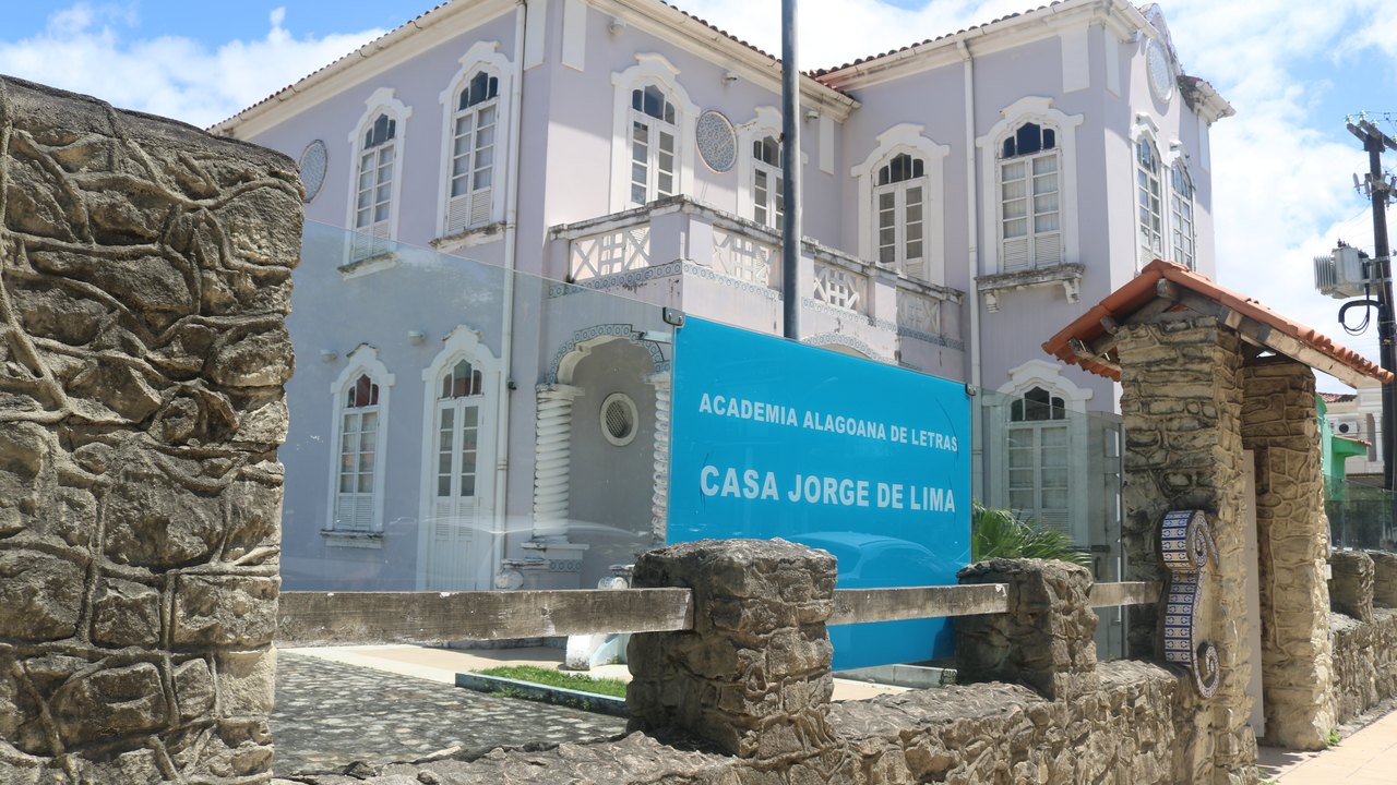 Academia Alagoana de Letras realiza palestra com Marcos Vasconcelos Filho
