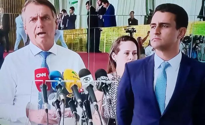 Jair Bolsonaro anunciou apoio do prefeito de Maceió, JHC, para o 2º turno Jair Bolsonaro anunciou apoio do prefeito de Maceió, JHC, para o 2º turno