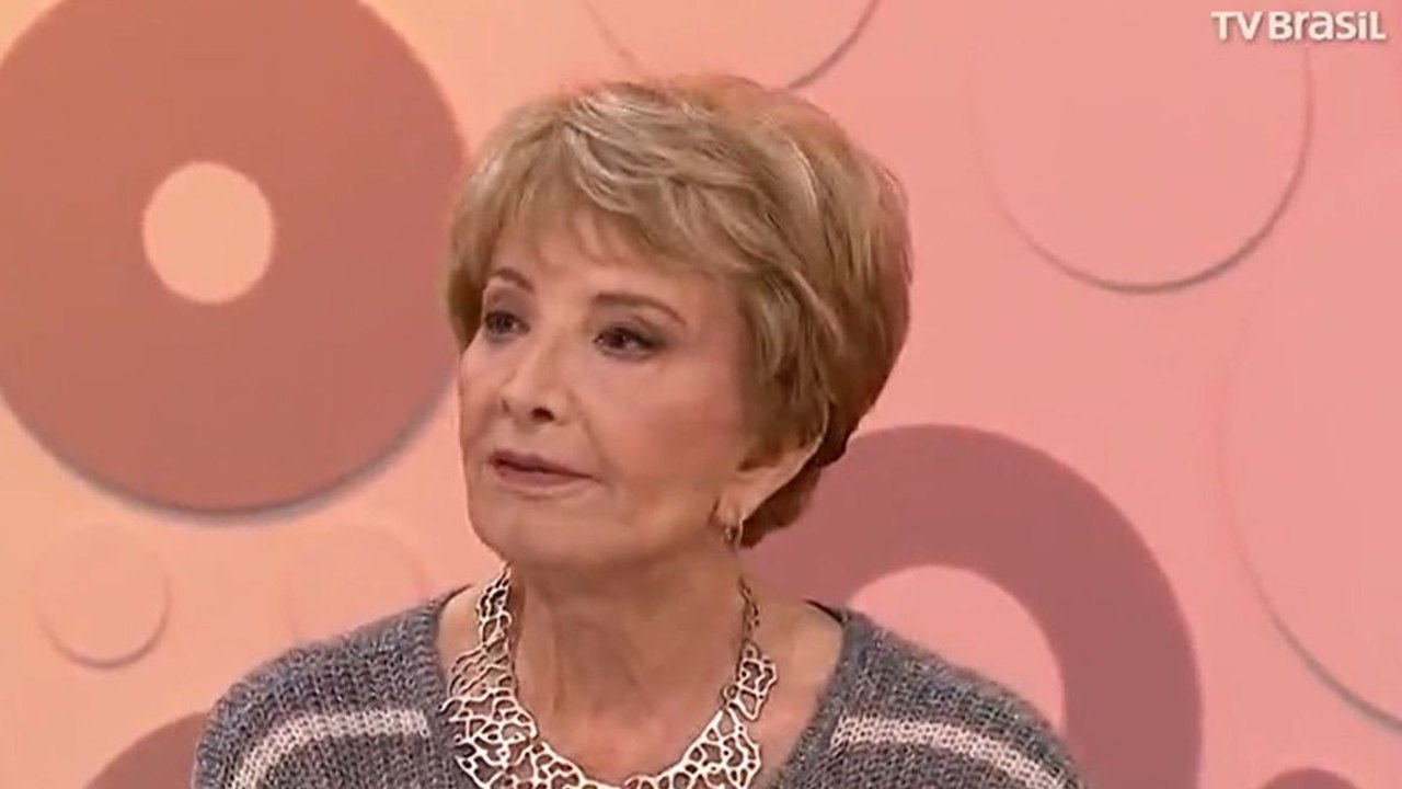 Gloria Menezes aparece publicamente pela primeira vez após morte de Tarcísio