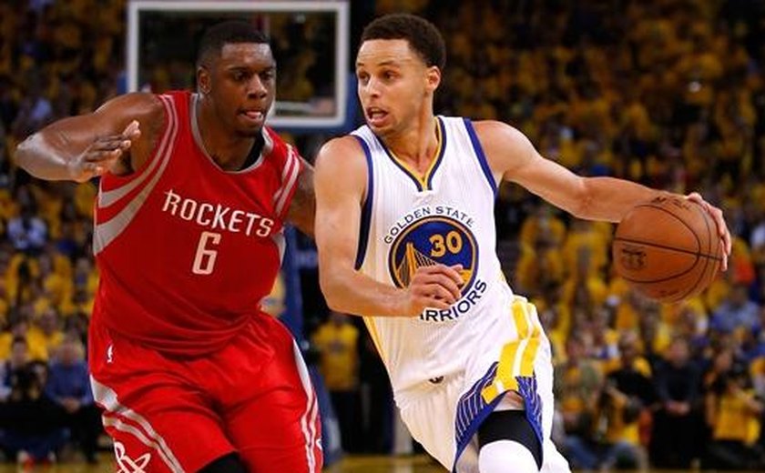 Com 46 pontos, Curry lidera Warriors em vitória sobre os Grizzlies na NBA