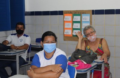 Matrículas para a Educação de Jovens, Adultos e Idosos já estão abertas