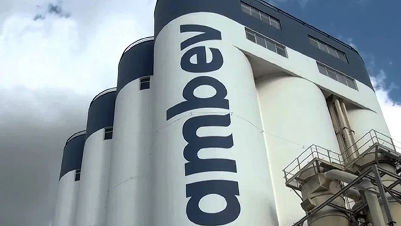 Ambev entra pela 1ª vez no Top 10 de ações mais negociadas de 2026