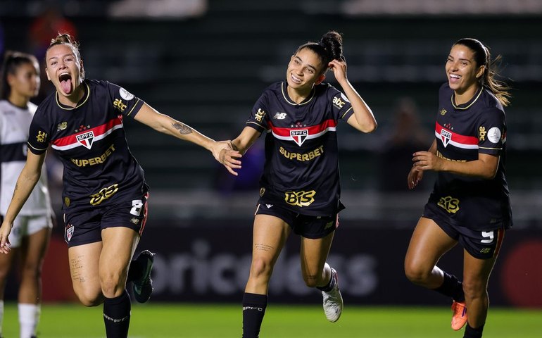 São Paulo vence Olimpia para avançar na Libertadores Feminina