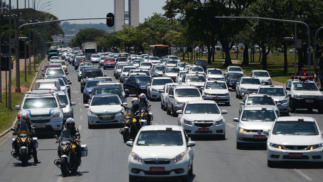 Crédito para carros de aplicativo tem teto elevado para R$ 200 mil