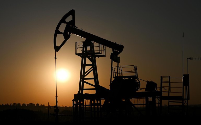 Exportações de petróleo russo à Índia avançam mesmo sob sanções ocidentais