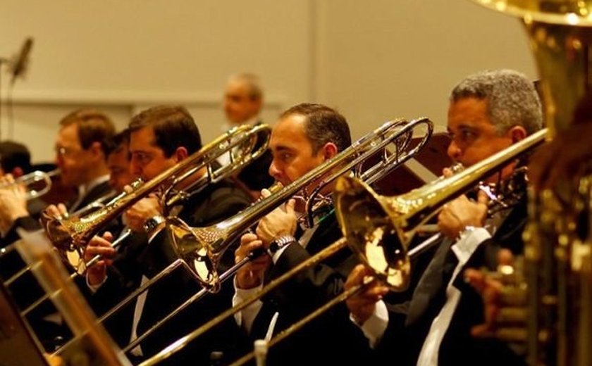 Sociedades musicais de Alagoas recebem instrumentos musicais