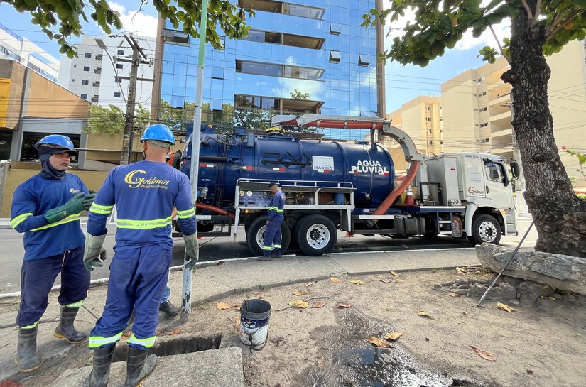 Prefeitura atua de forma permanente para manter eficiência da rede de drenagem