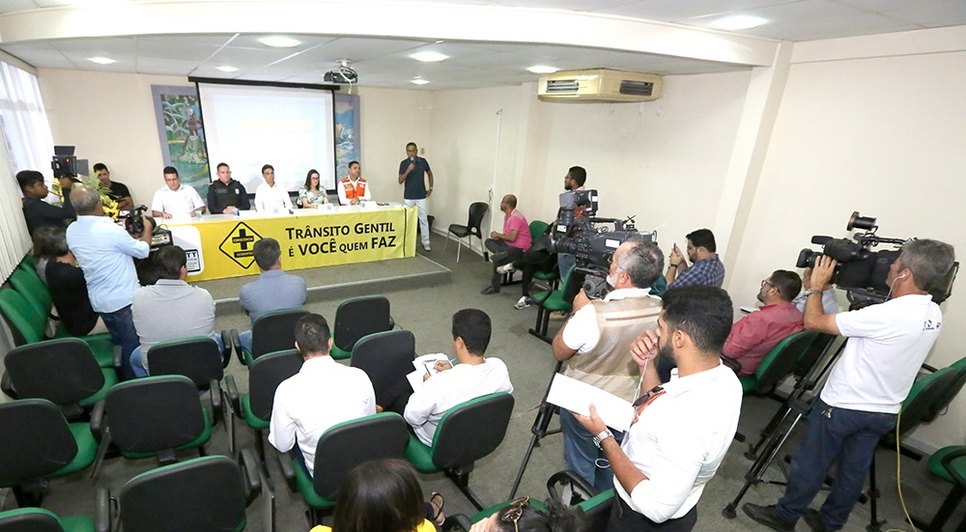 COLETIVA RÉVEILLON / Foto: Sérgio Silva