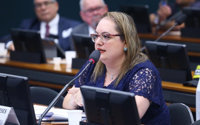 Debatedores alertam sobre extinção da lei que regulamenta o seguro obrigatório para vítimas do trânsito