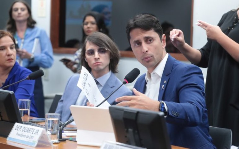 Participantes de audiência pedem inclusão de pessoas com autismo na escola e no mercado de trabalho