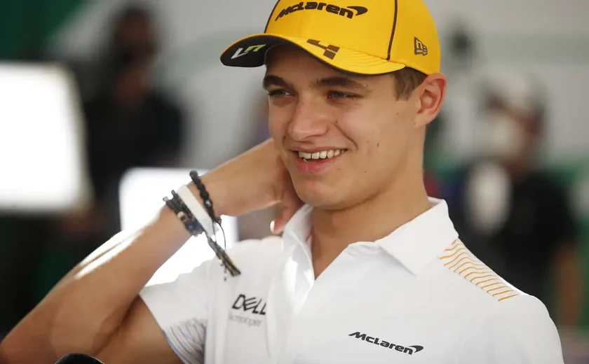 Norris lidera toda a corrida sprint da F-1 no Catar, mas cede vitória a Piastri