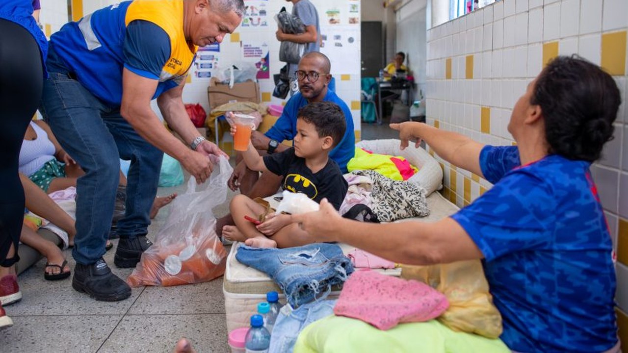 Prefeitura de Maceió amplia para 15 o número espaços para desabrigados da chuva