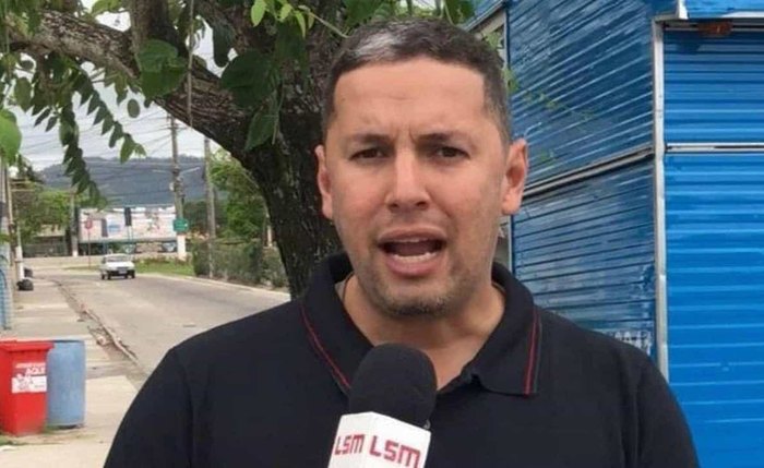 O jornalista Romário Barros foi morto por um homem encapuzado