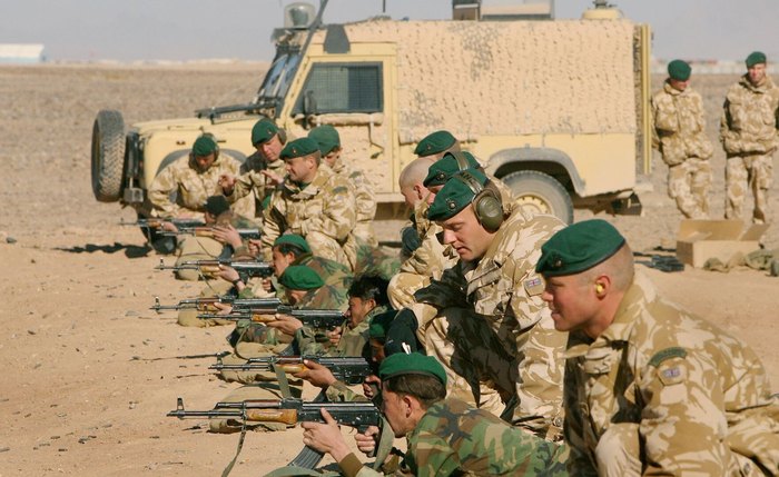 Psicopatas de elite: relatos expõem crimes das Forças Britânicas no Iraque e no Afeganistão Psicopatas de elite: relatos expõem crimes das Forças Britânicas no Iraque e no Afeganistão