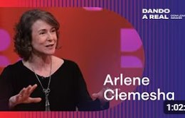 Historiadora Arlene Clemesha é a convidada do Dando a Real com Leandro Demori