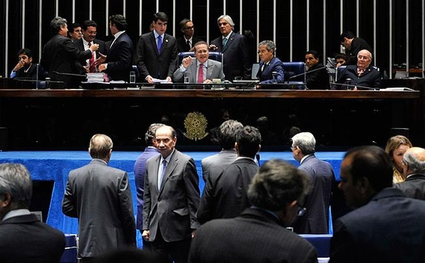 Senadores aprovam texto principal do novo CPC