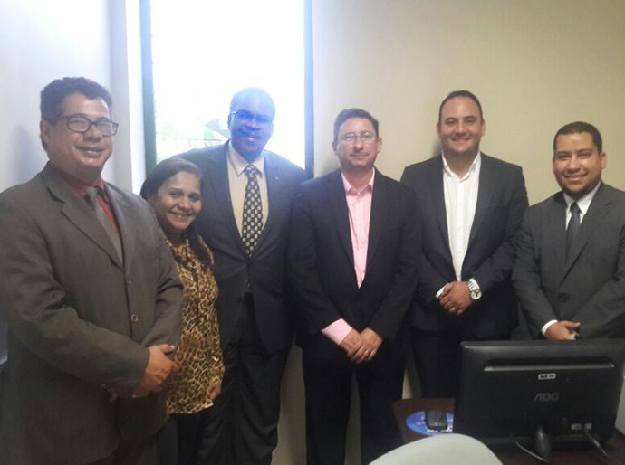 OAB entrega equipamentos à sala dos advogados do Fórum de Cacimbinhas