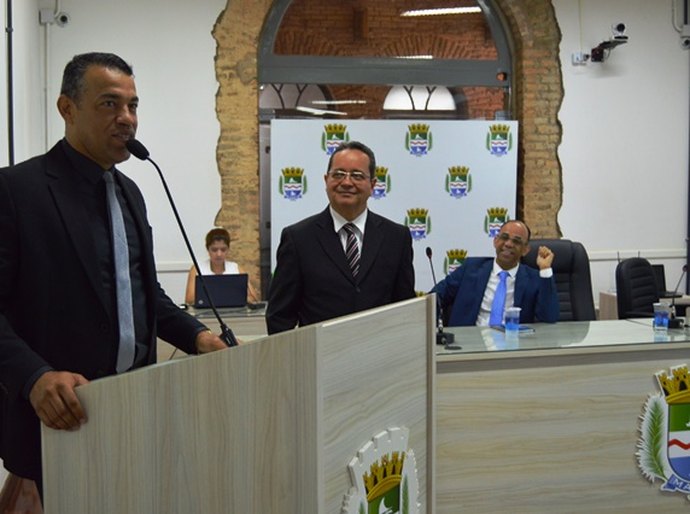 Pastores são homenageados com Comenda Pastor José Antônio dos Santos