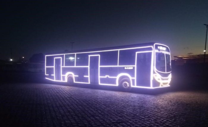 Três ônibus do SIMM estarão com a iluminação de Natal - Foto: Ascom/SMTT