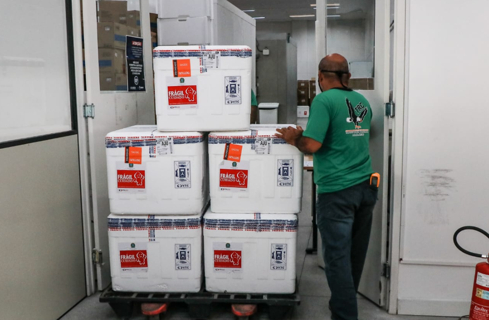 Sergipe recebe mais de 50 mil doses da vacina AstraZeneca
