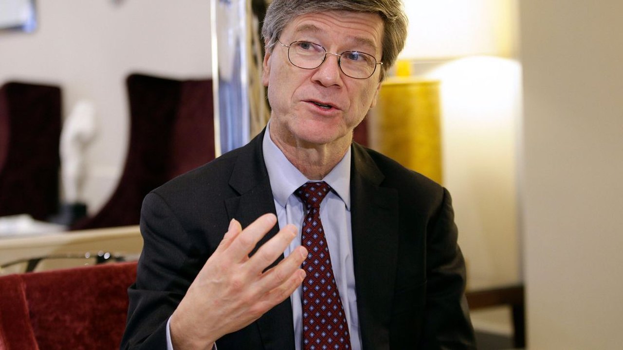 Jeffrey Sachs viaja ao Brasil para encontro com Lula