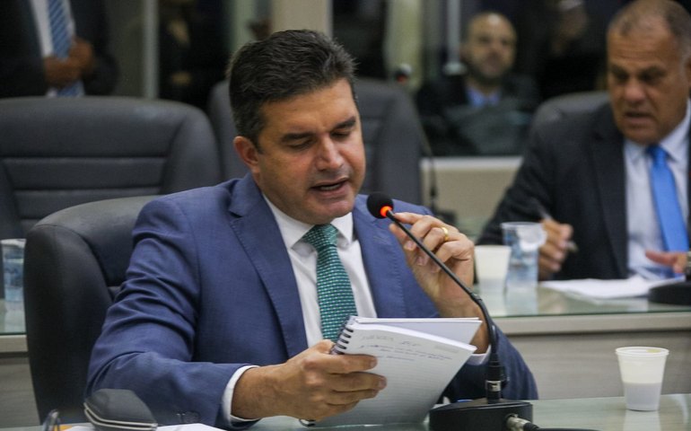 Rui Palmeira critica novos pedidos de empréstimos da Prefeitura que somam mais de R$1 bilhão