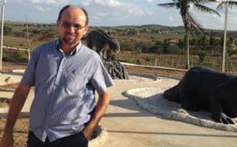 Arapiraca: Papo de Mestre traz poeta popular Ronaldo Oliveira nesta sexta