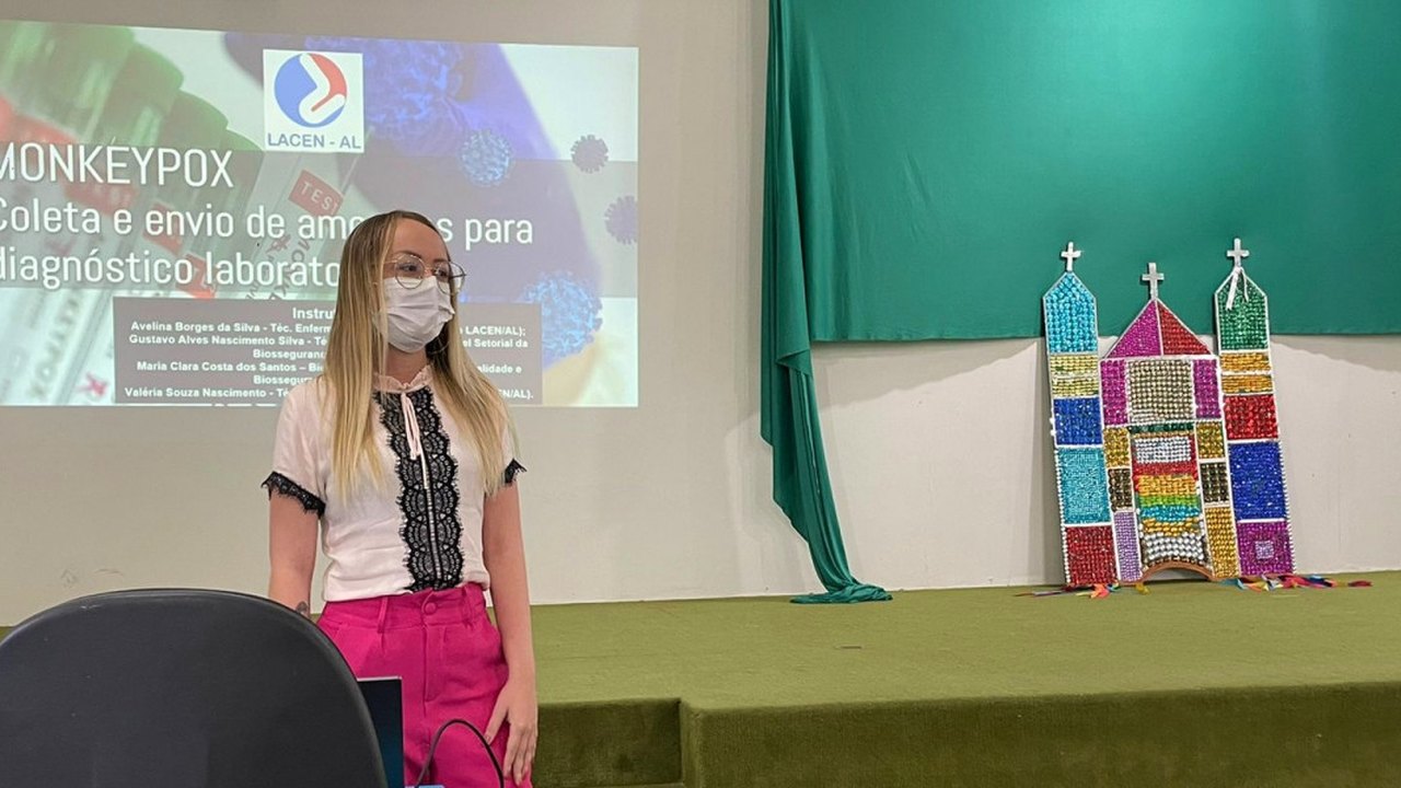 Monkeypox: Viçosa sedia capacitação de profissionais da 4ª Região de Saúde