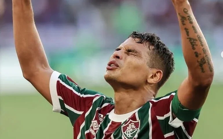 Thiago Silva volta ao radar do Milan após despedida no Fluminense e lesão de titular italiano