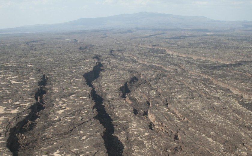 África se dividirá mais rápido do que o esperado, criando novo oceano, dizem cientistas