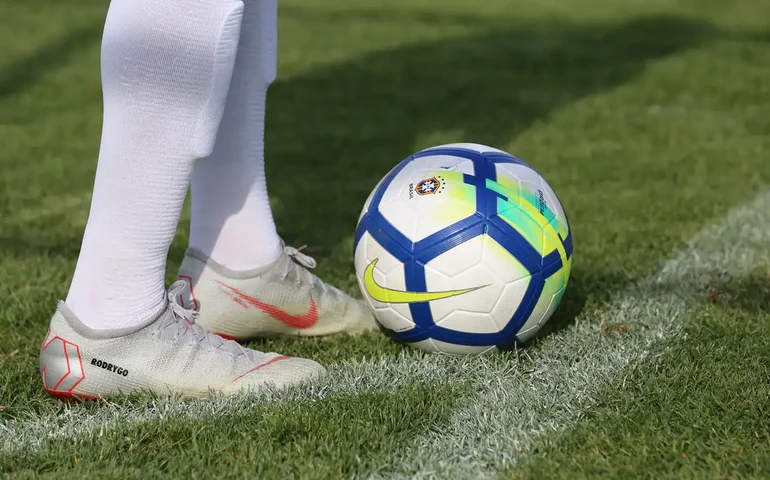 Federação Turca de Futebol suspende 149 árbitros por suspeita de envolvimento em apostas