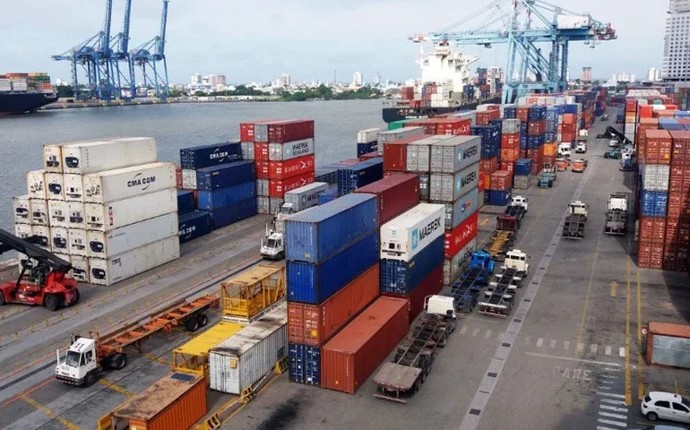 Governo Federal aprova estudos finais para arrendamento do Porto de Itajaí